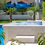 Daire Lux Sara With Heated Pool And Jacuzzi *