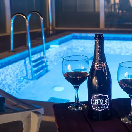 Apartment Luxury Sara With Heated Pool Srinjine