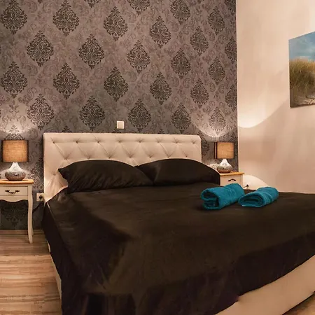 Lux Sara With Heated Pool And Jacuzzi * Srinjine
